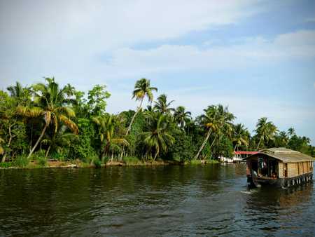 /kerala-backwaters/